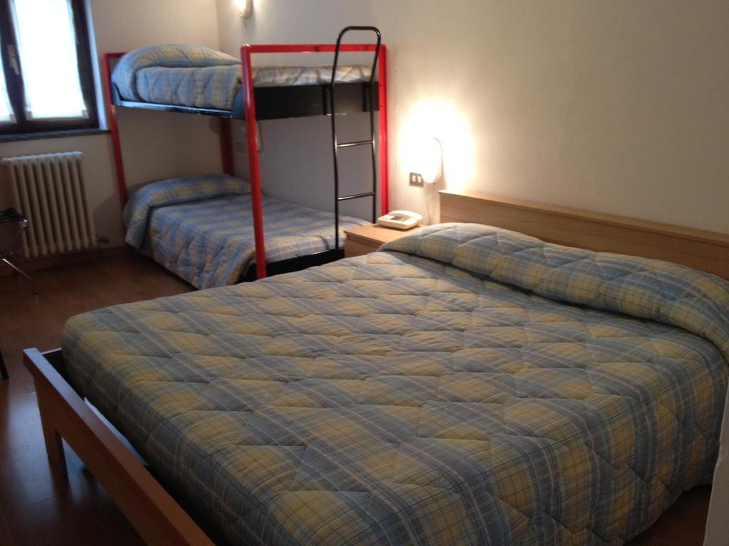 Hotel Rododendro Foppolo Pokój zdjęcie